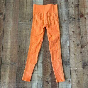 Seamless High-Waisted Orange Scrunch Sculpt Leggings Size Small